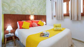 1 bedroom, in-room safe, iron/ironing board, free WiFi