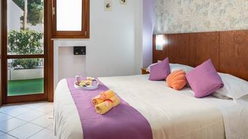 1 bedroom, in-room safe, iron/ironing board, free WiFi