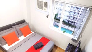 1 bedroom, iron/ironing board, internet, bed sheets