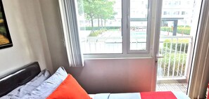 1 bedroom, iron/ironing board, internet, bed sheets