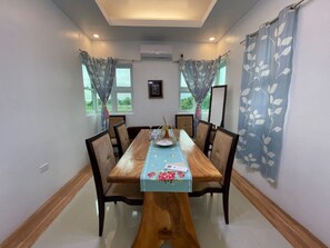 Dining room - Pilot Hotel (Alaminos)