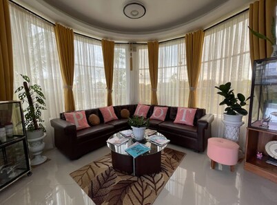 Pilot Hotel