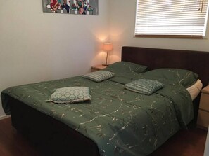 2 bedrooms, desk, free WiFi, bed sheets