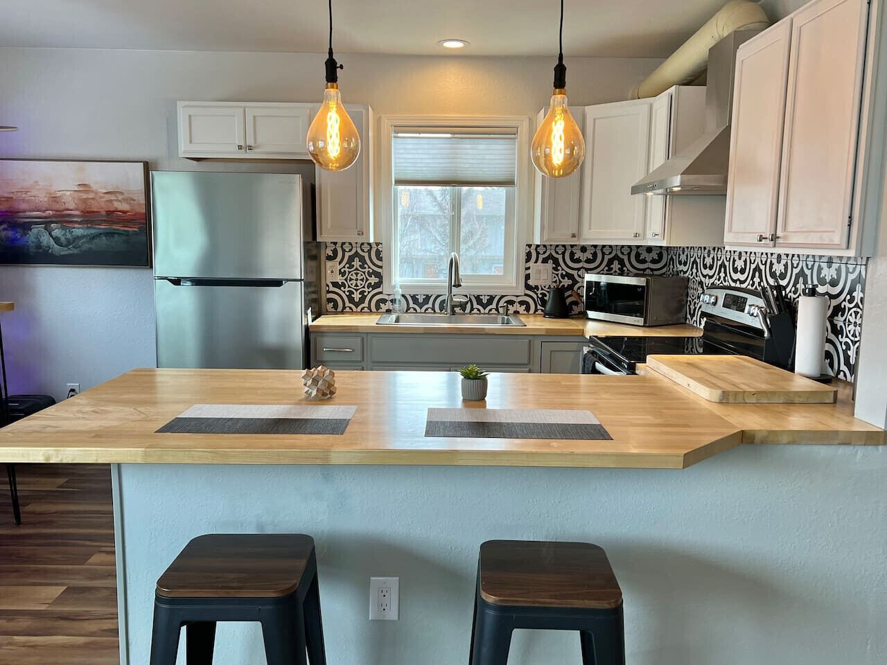 Fridge, microwave, oven, dishwasher