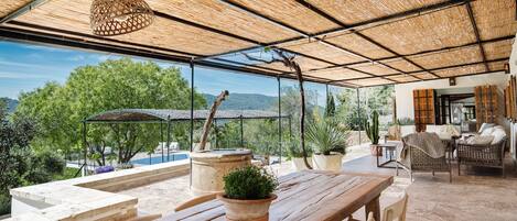 Restauration extérieure