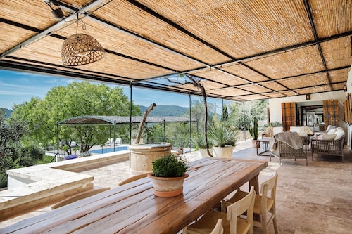Serene Heights: Exquisite, Secluded Mountain Villa With Panoramic Views of Palma