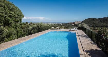 Serene Heights: Exquisite, Secluded Mountain Villa With Panoramic Views of Palma
