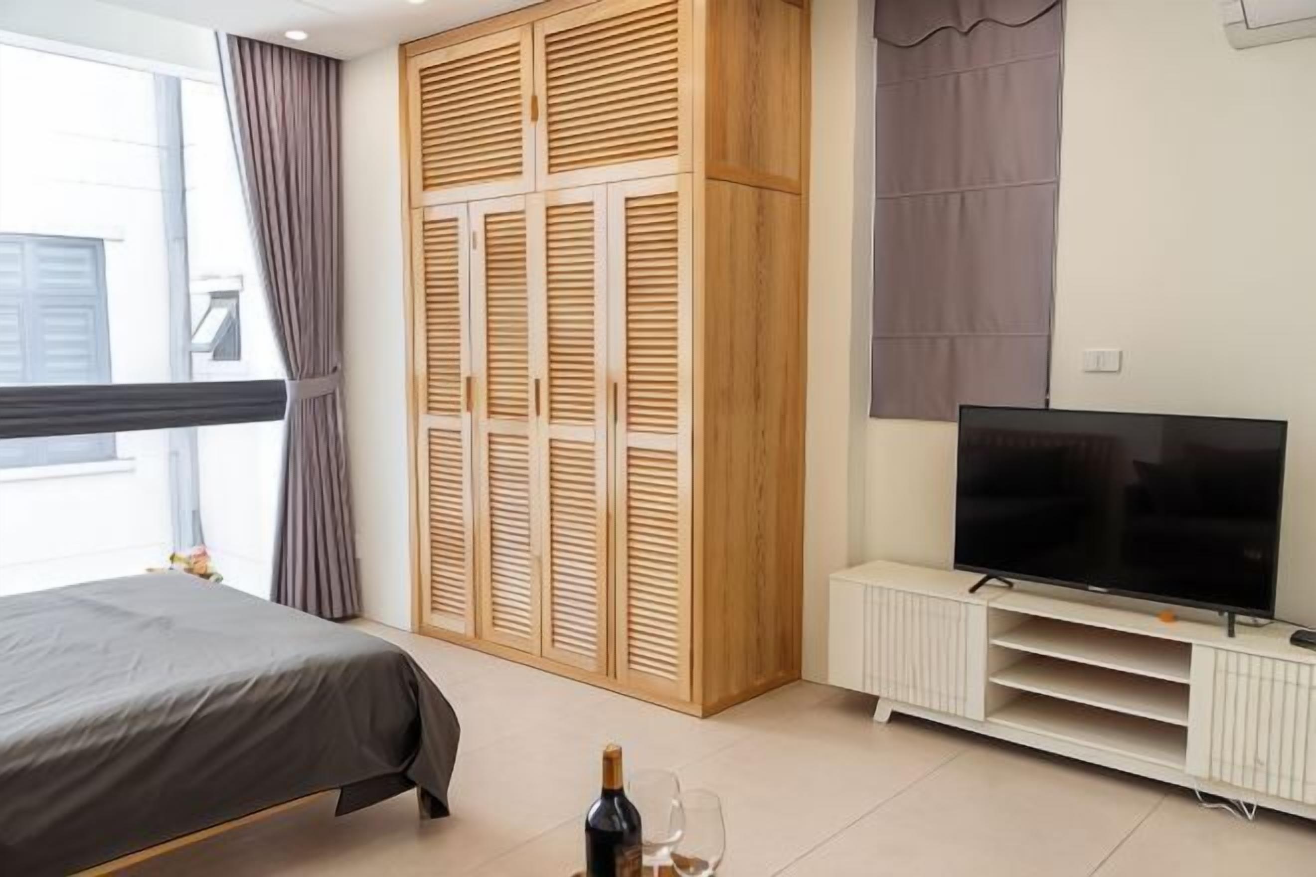 Premium bedding, pillowtop beds, individually decorated