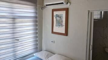 Habitación básica, no fumadores | Wifi gratis y ropa de cama