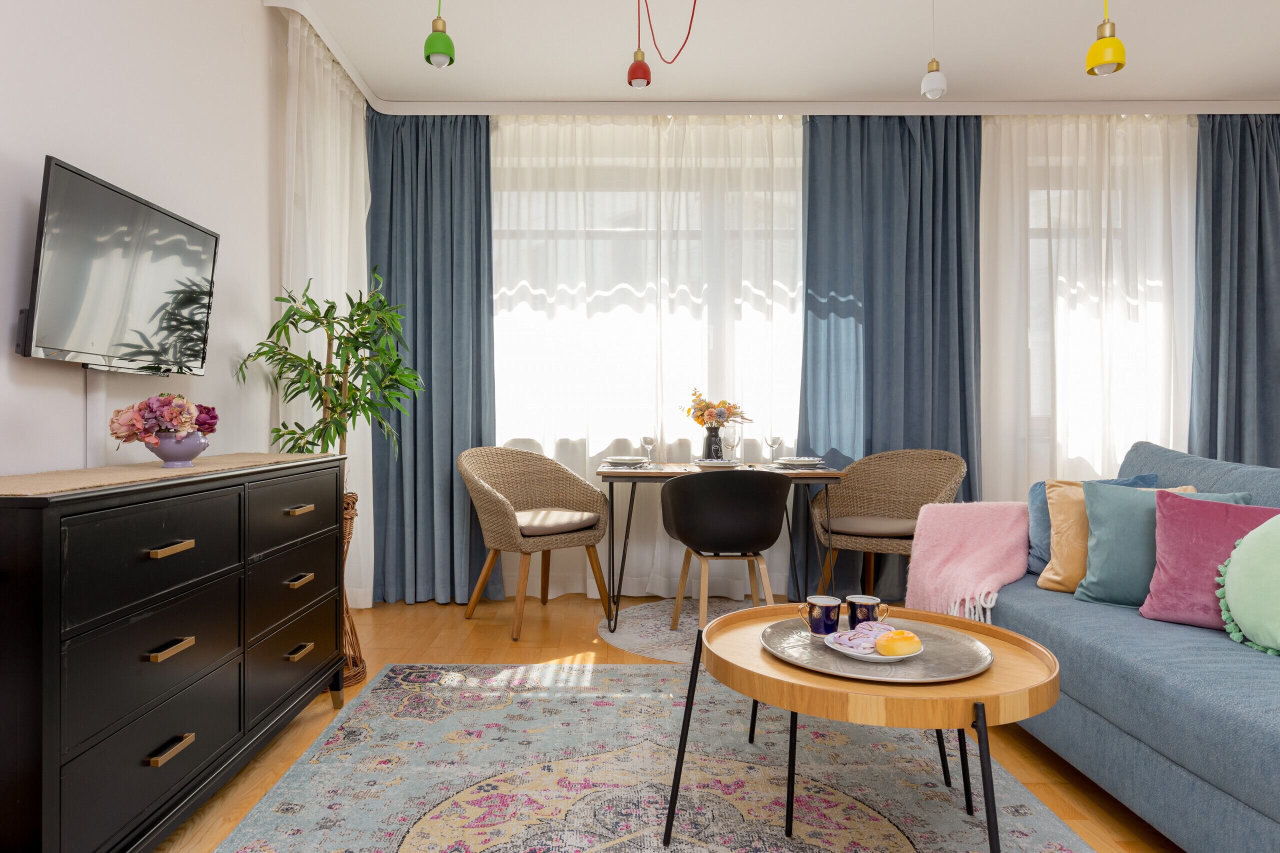 Apartment, 1 Bedroom, Balcony | Living room