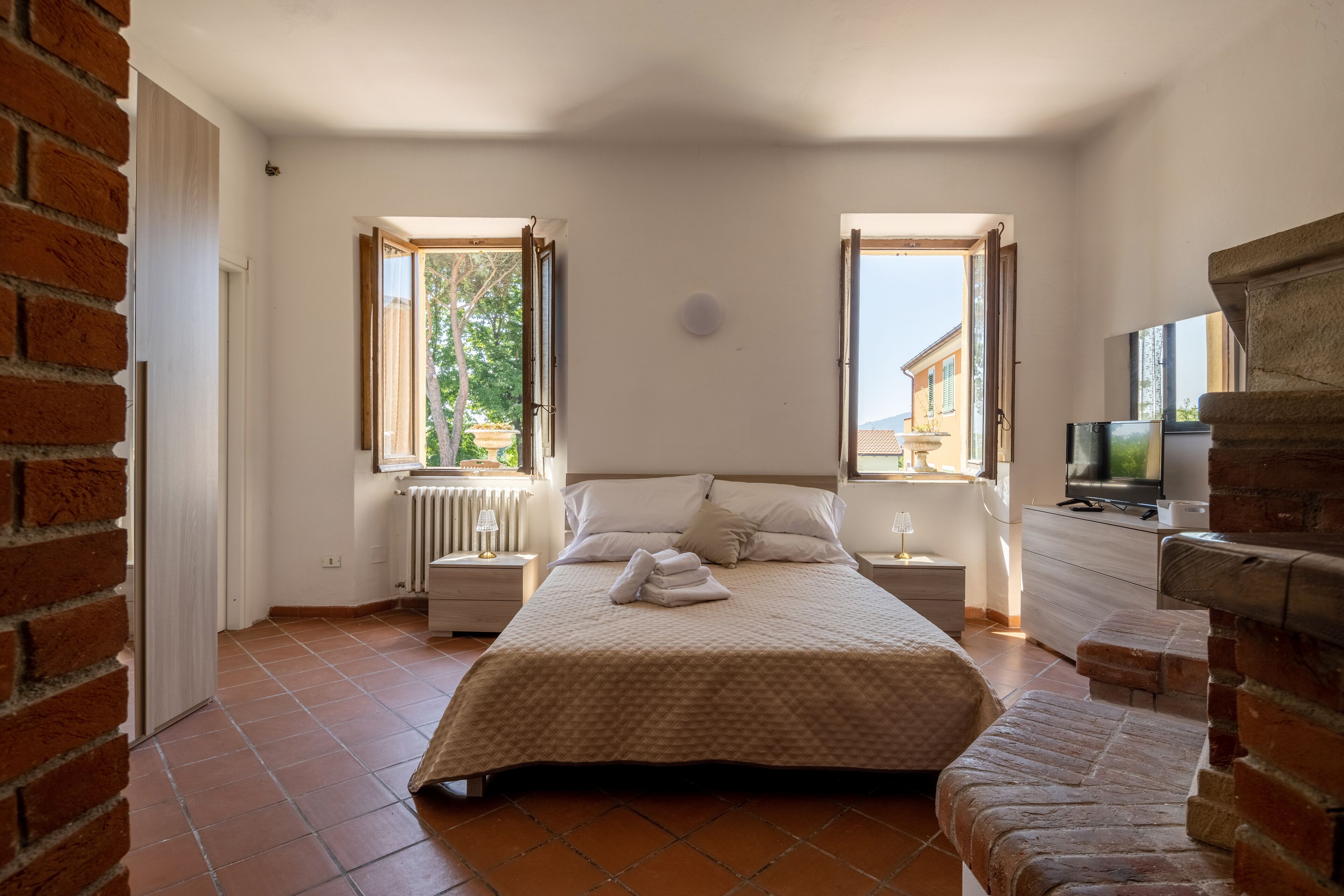 Honeymoon Studio | Egyptian cotton sheets, premium bedding, memory foam beds