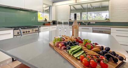 Martha's Homestead - A relaxing Lovedale getaway