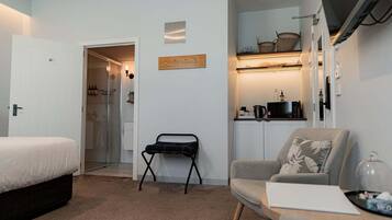 1 slaapkamer, een bureau, een strijkplank/strijkijzer, gratis wifi