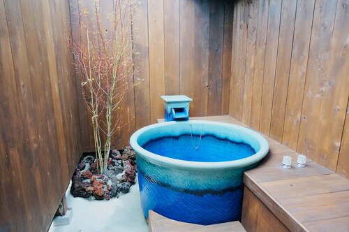 A room for rent in the nostalgic Habuminato / Oshimamachi Tokyo