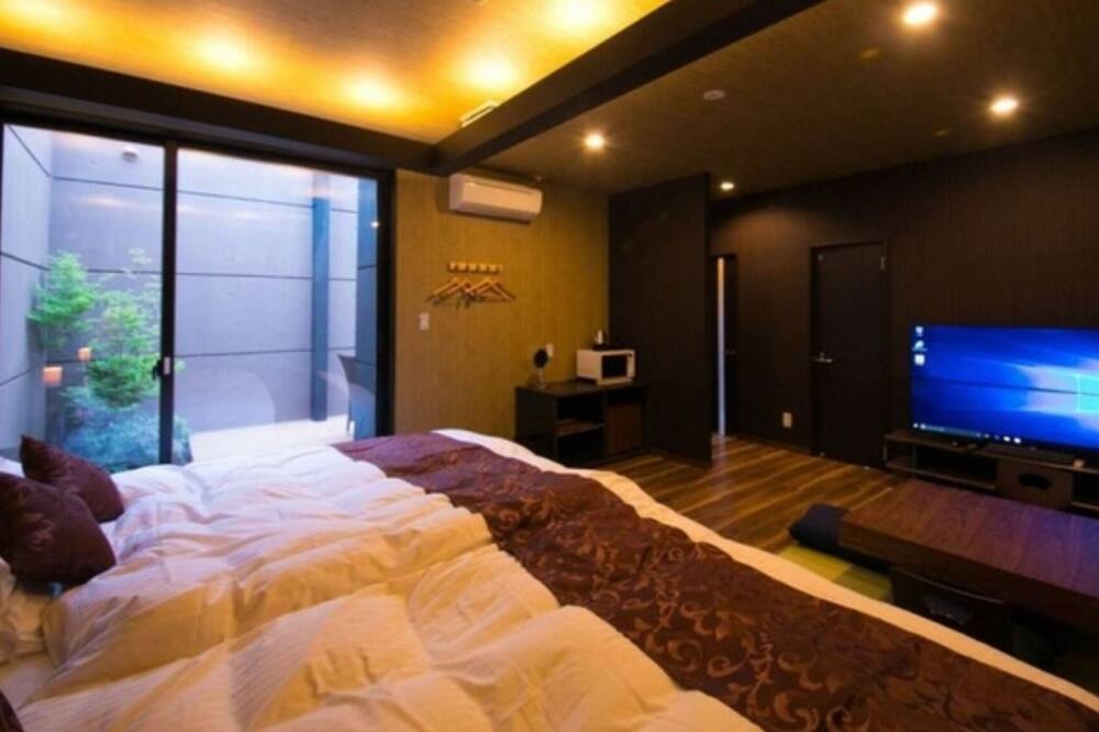 Twin beds tatami onsen openair jacuzzi bath \/ Oita Ōita