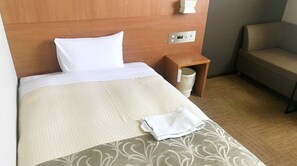 1 habitación, escritorio, tabla de planchar con plancha y wifi gratis 