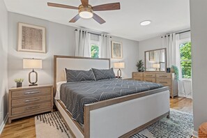 4 bedrooms, desk, iron/ironing board, free WiFi