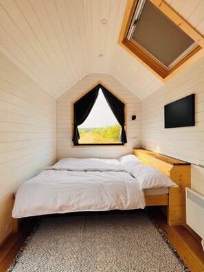 1 chambre, bureau, literie fournie