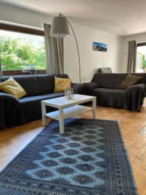 Vacation Home Abendfrieden With 90sqm2 Bedroom, Bathroom, Kitchen And Living Room - Mittenwald