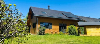 Spacious 4BR House in Autrans, Close to Village Centre, Ideal for 8, with Garden and Terrace