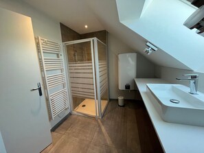 Hair dryer - Renovated house 4 bedrooms, 100m² terrace, max 8 people (Autrans-Méaudre en Vercors-Autrans)