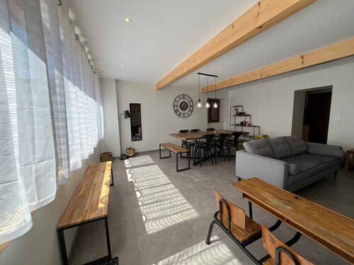 Renovated house 4 bedrooms, 100m² terrace, max 8 people