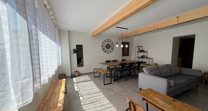 Renovated house 4 bedrooms, 100m² terrace, max 8 people