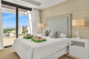 5 bedrooms, iron/ironing board, free WiFi, bed sheets