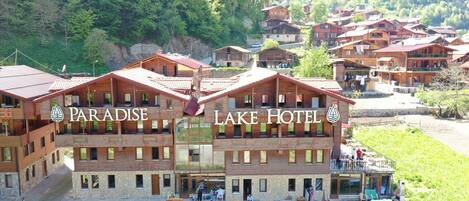 Fachada de la propiedad