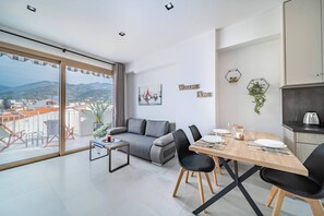 Apartamento, 1 quarto, para fumantes, sacada | Área de estar