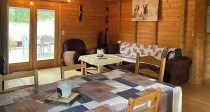 Chalet en bordure de forĂȘt