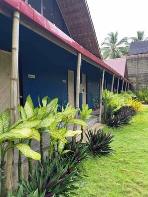 Terrace/patio - Dawn Patrol Hostel (General Luna)