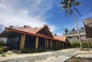 Interior - Dawn Patrol Hostel (General Luna)