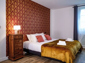 Premium House | Premium bedding, memory foam beds, free WiFi, bed sheets -  Les bastides de Roquemaure (Roquemaure)