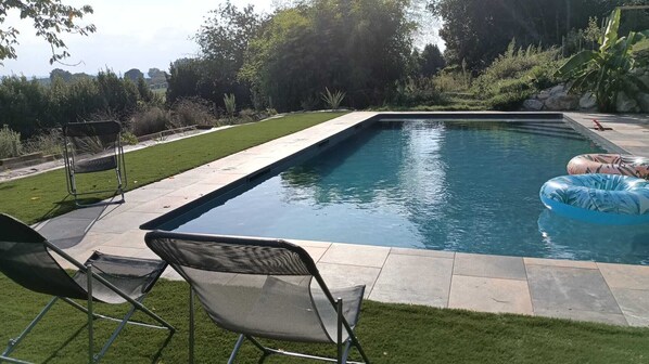 Seasonal outdoor pool -  Les bastides de Roquemaure (Roquemaure)