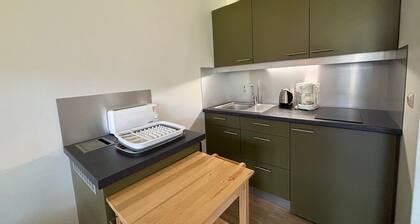 Studio rénové à Autrans, 4 pers, balcon, parking privé, proche centre et pistes ski