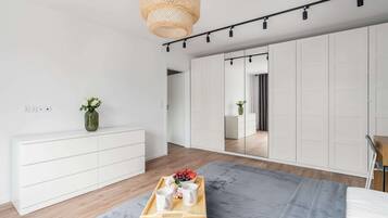 1 chambre, fer et planche à repasser, Wi-Fi, draps fournis