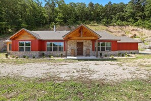 Exterior - River Ranch - Secluded Outdoor Oasis (Colcord)