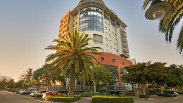Apartment (2 Bedrooms) | Front of property
