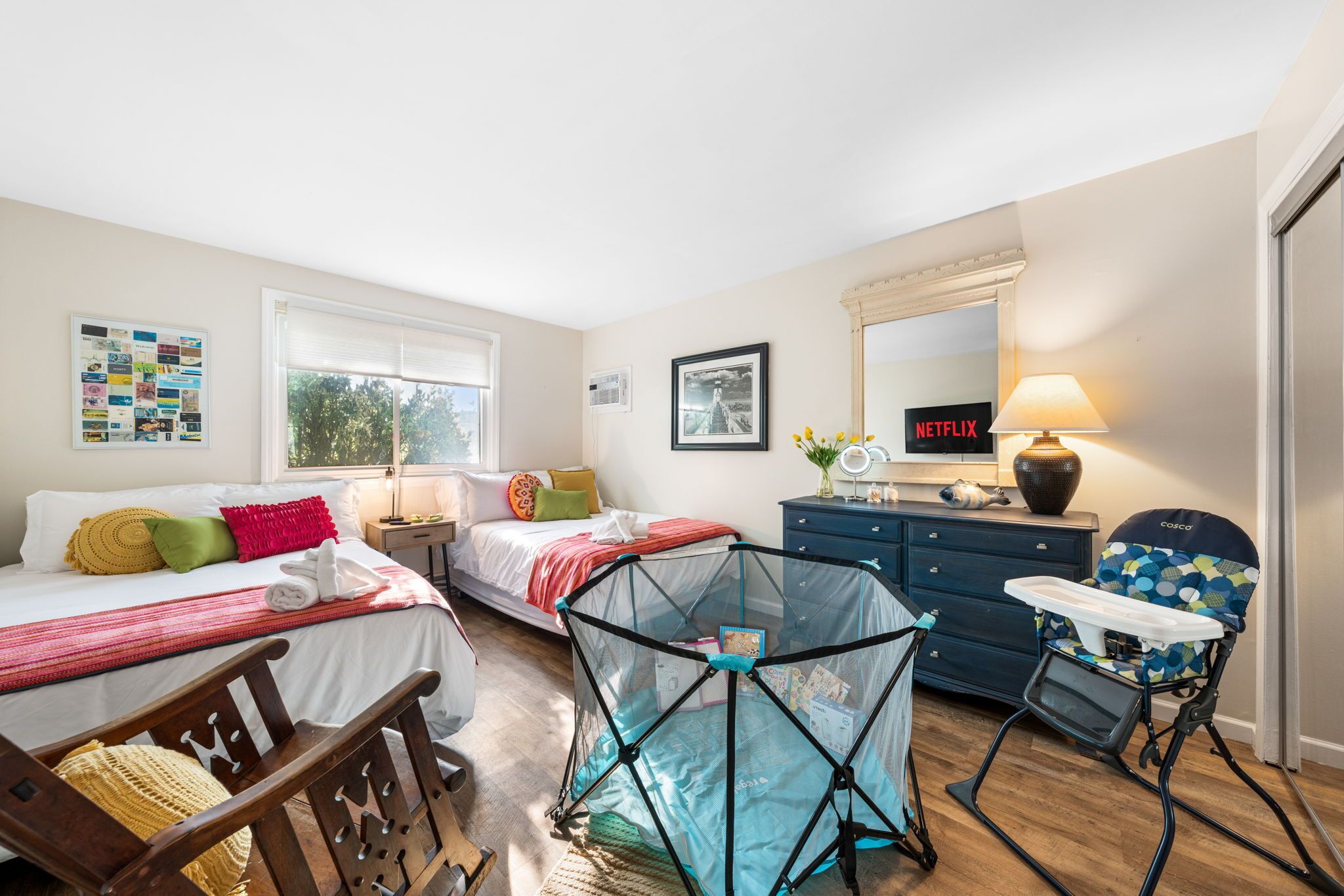 2 Schlafzimmer, Zimmersafe, Schreibtisch, Bügeleisen/Bügelbrett