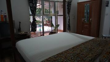 Design-Doppelzimmer | Zimmersafe, individuell dekoriert, individuell eingerichtet