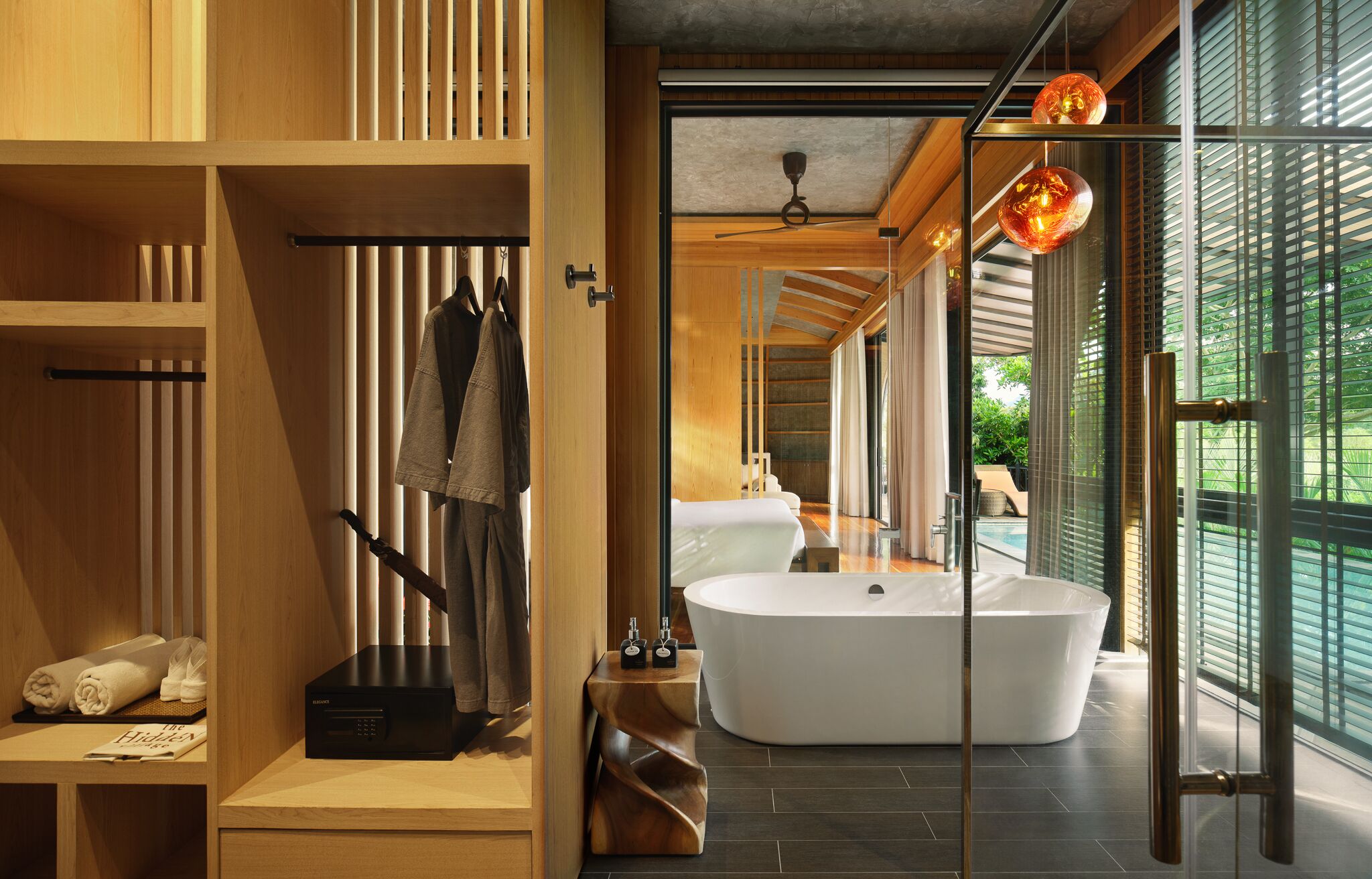 1-Bed Room Pool Villa Mountain | 浴室 | 免費梳洗用品、風筒、浴袍、提供毛巾
