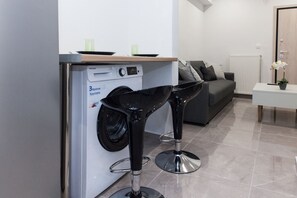 Private kitchen - Stylish Brand New Apt at Megaro Mousikis (Athens)