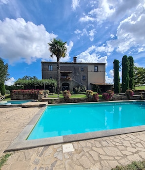 Pool - 9 Bedroom Private vacation home in Lazio (Lazio)