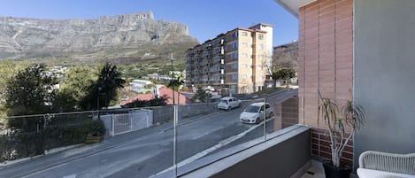 Apartment (2 Bedrooms) | Front of property