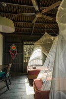 Individually decorated, individually furnished, bed sheets