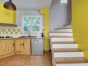 Fridge, microwave, oven, dishwasher