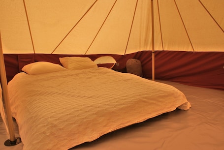 Basic Tent | 1 bedroom. Senlis