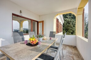 Outdoor dining - Villa Roma Portorose - 3 Balcony (Piran)