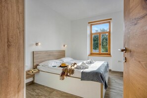 2 bedrooms, free WiFi, bed sheets - Villa Roma Portorose - 1 Classic (Piran)